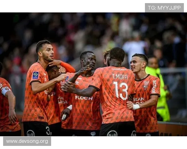 洛里昂对阵斯特拉斯堡：班巴-迪昂首发